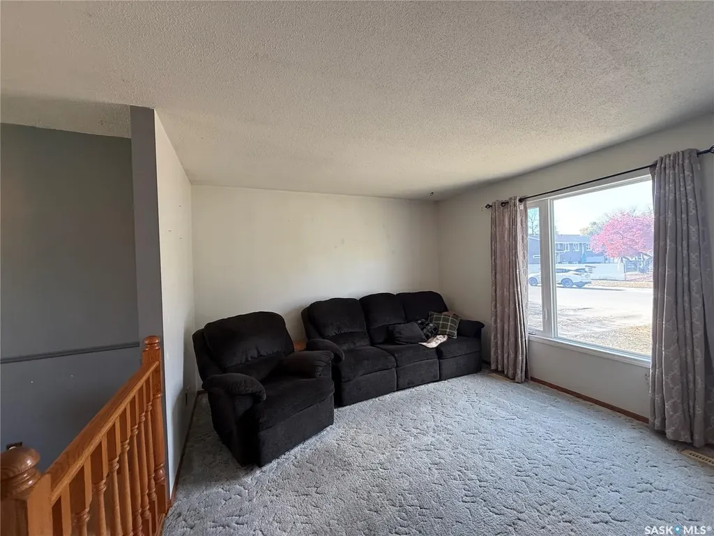 634 3rd Street Humboldt SK S0K 2A0