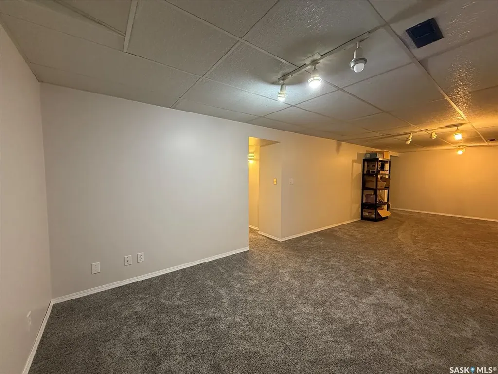 634 3rd Street Humboldt SK S0K 2A0