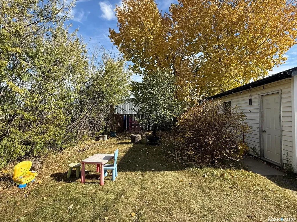 634 3rd Street Humboldt SK S0K 2A0