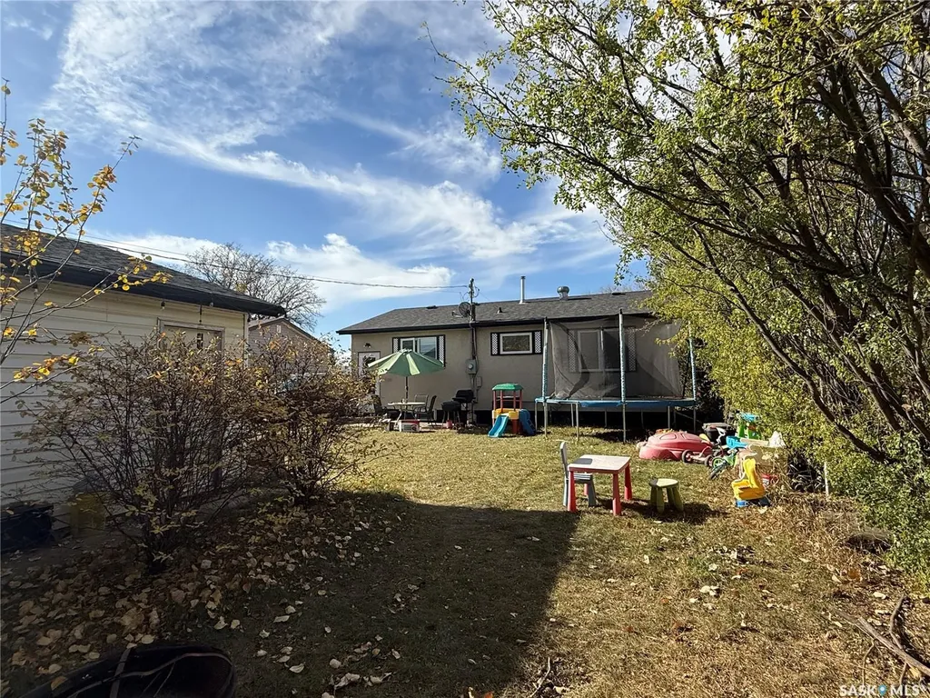 634 3rd Street Humboldt SK S0K 2A0