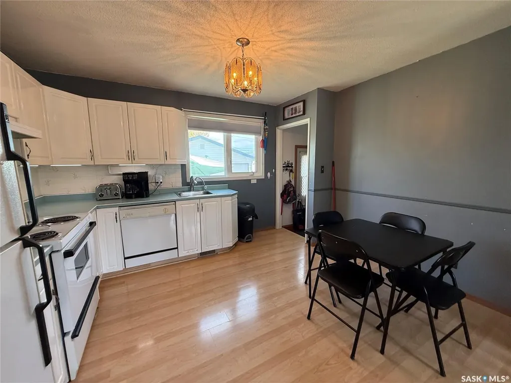 634 3rd Street Humboldt SK S0K 2A0