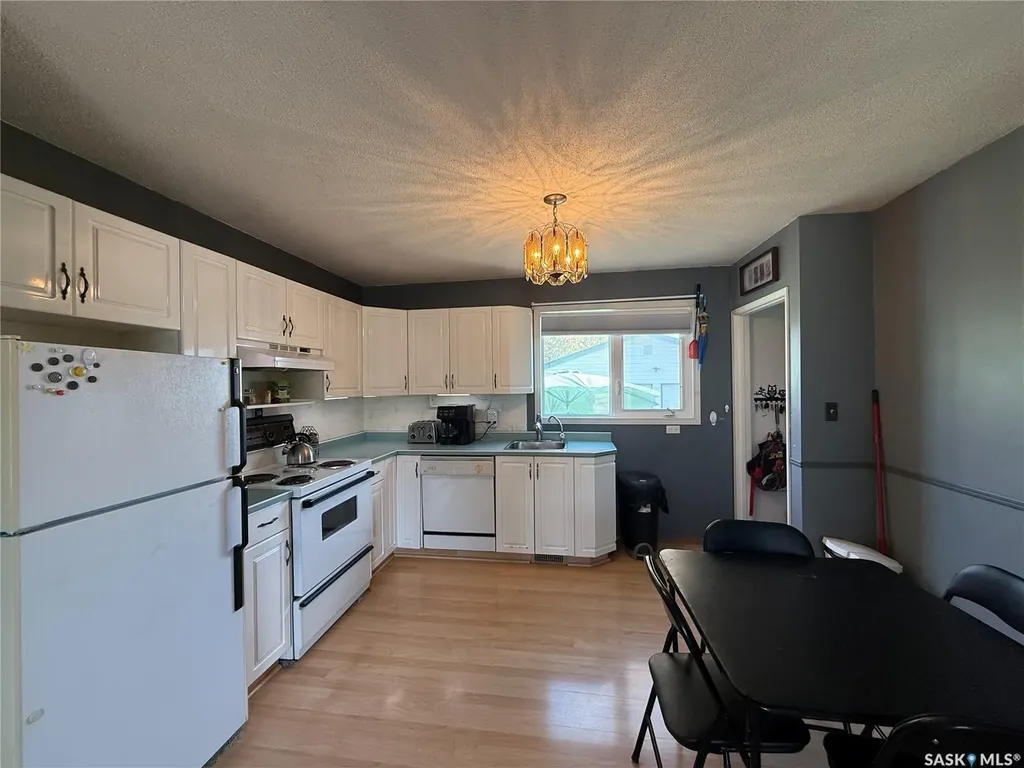 634 3rd Street Humboldt SK S0K 2A0