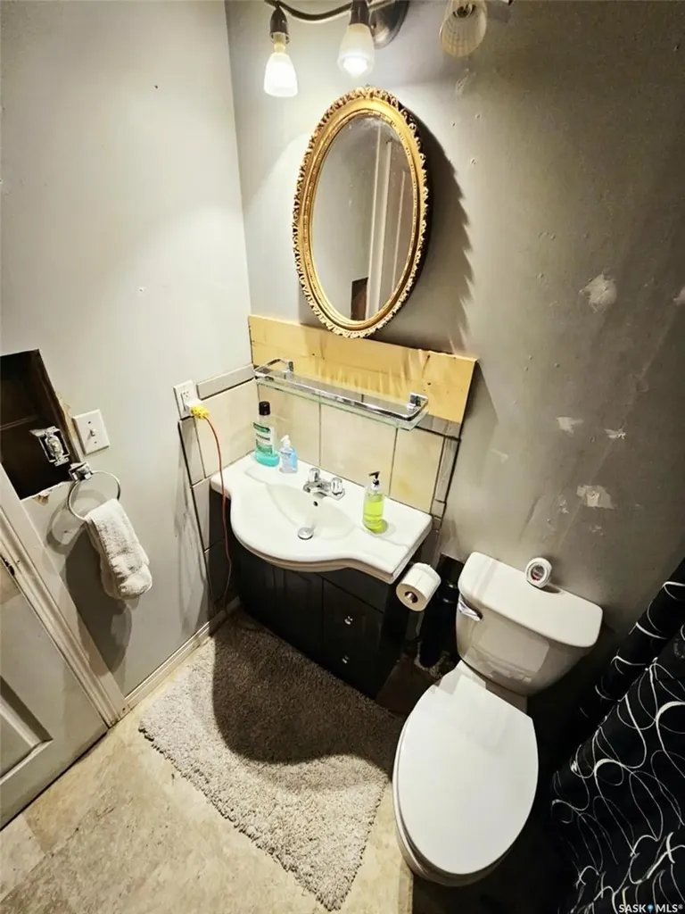 45 Assiniboia Avenue Dubuc SK S0A 0R0