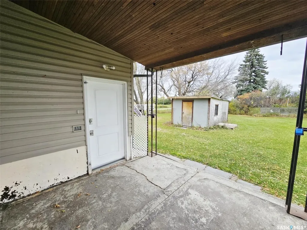 45 Assiniboia Avenue Dubuc SK S0A 0R0