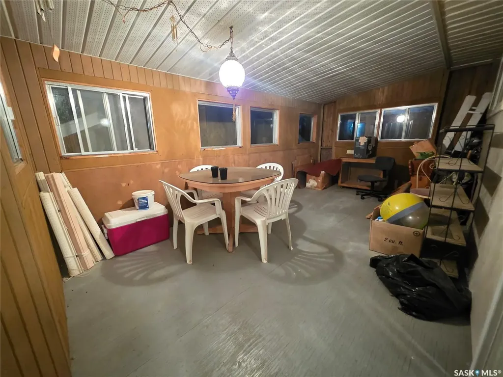 304 3rd Street N Cabri SK S0N 0J0