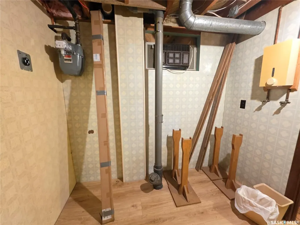 304 3rd Street N Cabri SK S0N 0J0