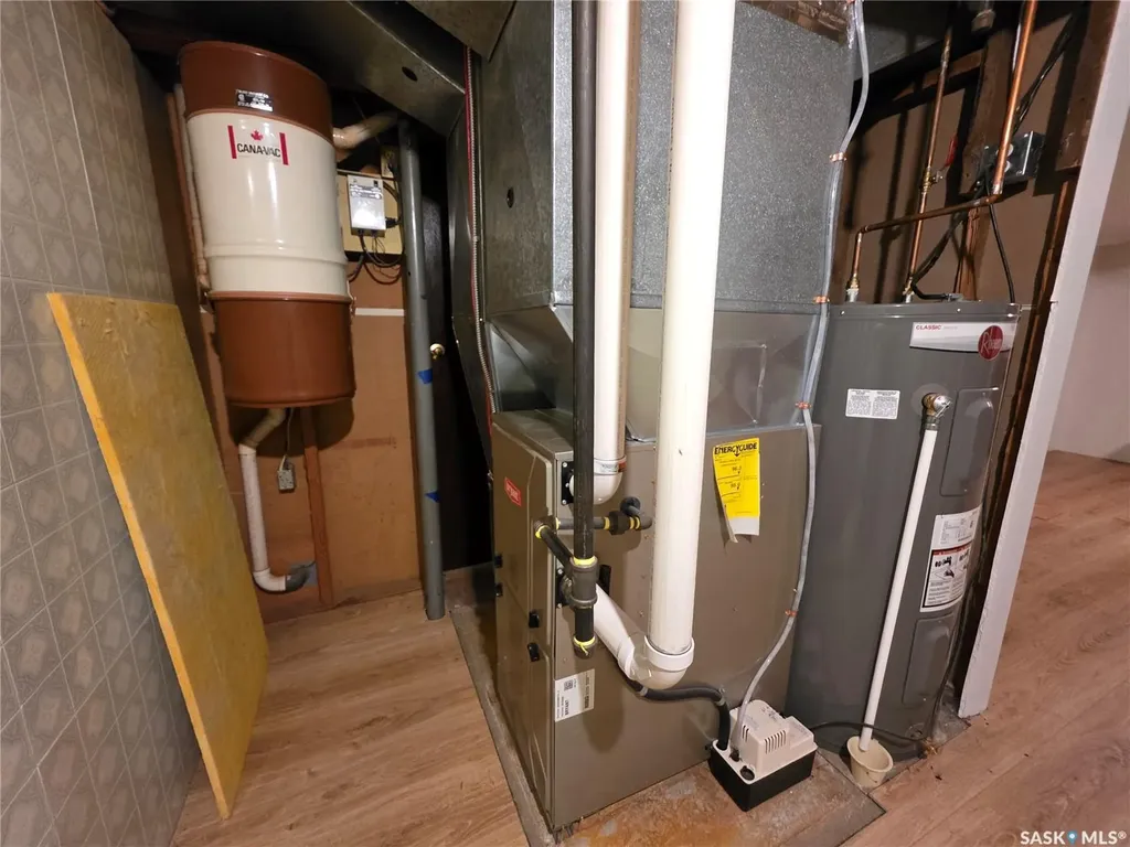 304 3rd Street N Cabri SK S0N 0J0