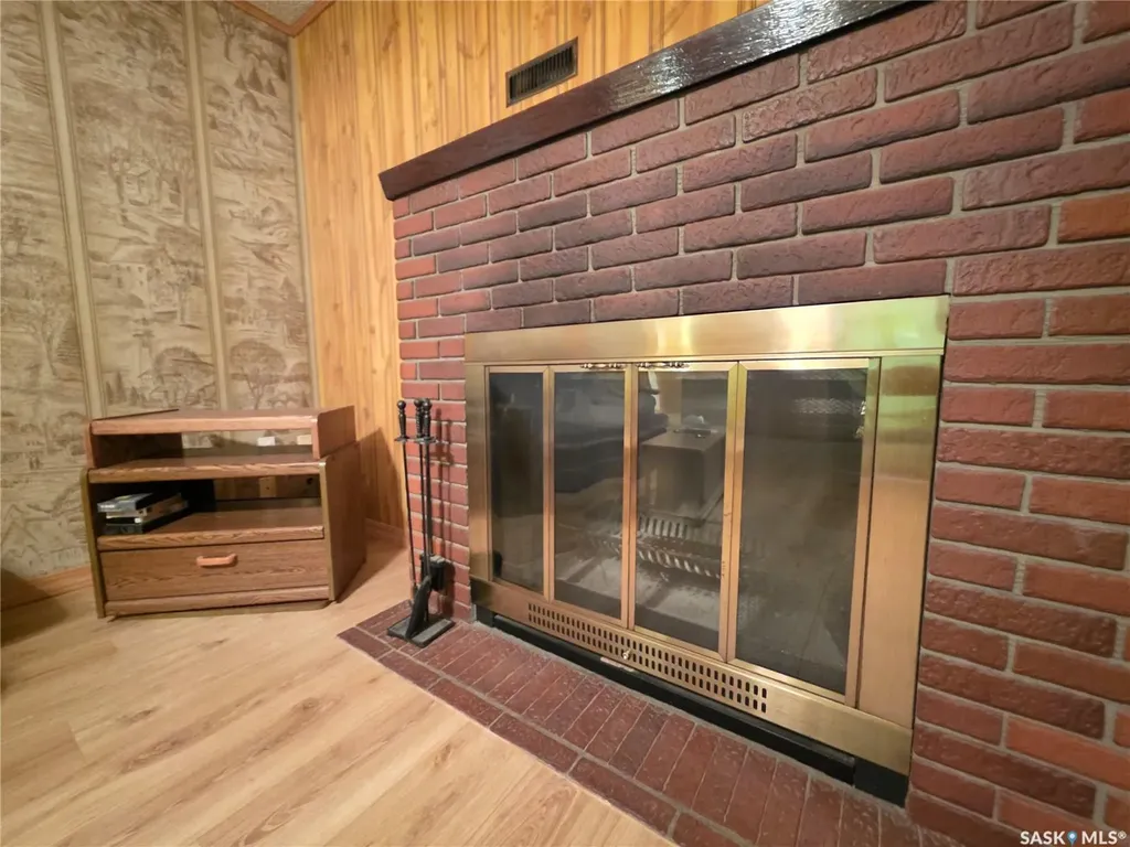 304 3rd Street N Cabri SK S0N 0J0