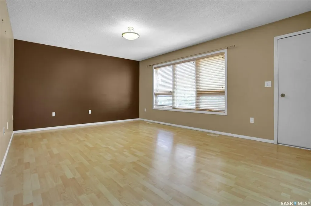 110 3rd Avenue W Gravelbourg SK S0H 1X0