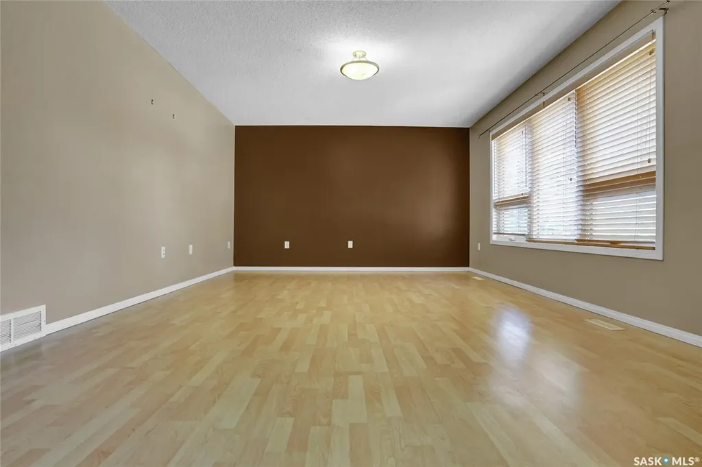 110 3rd Avenue W Gravelbourg SK S0H 1X0