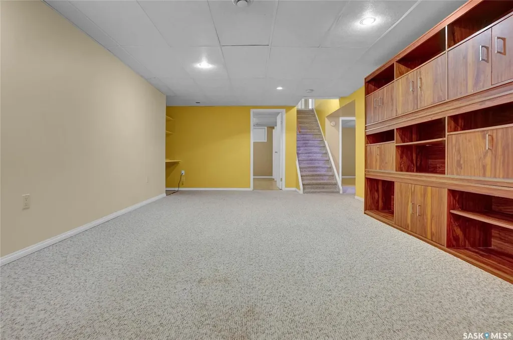 110 3rd Avenue W Gravelbourg SK S0H 1X0