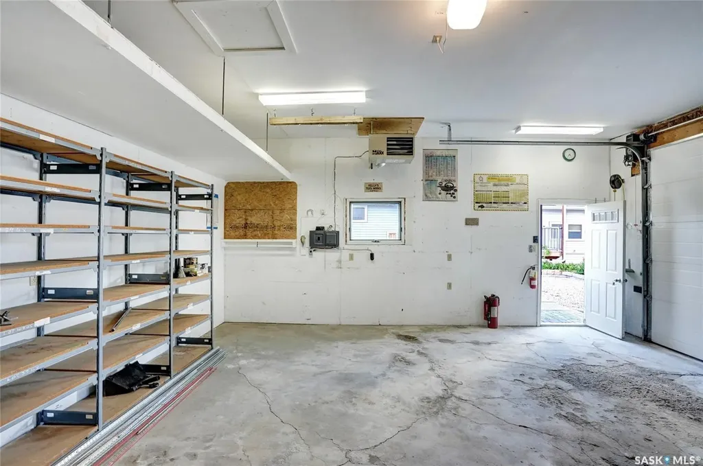 110 3rd Avenue W Gravelbourg SK S0H 1X0