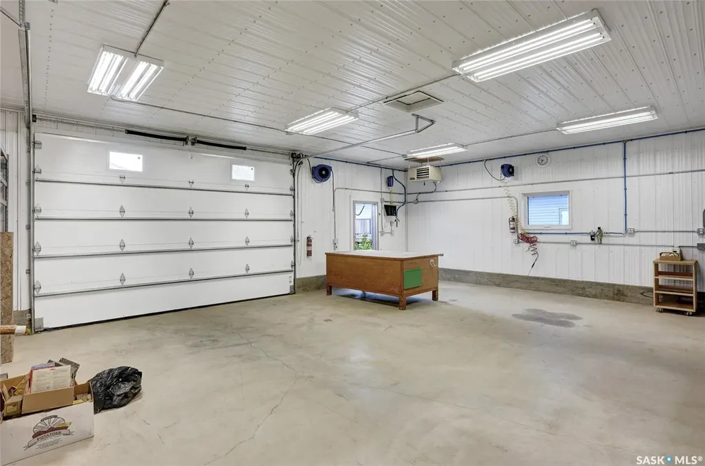 110 3rd Avenue W Gravelbourg SK S0H 1X0