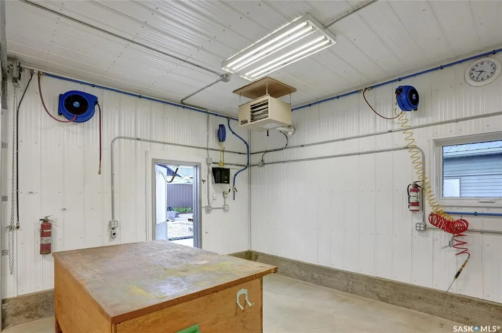 110 3rd Avenue W Gravelbourg SK S0H 1X0