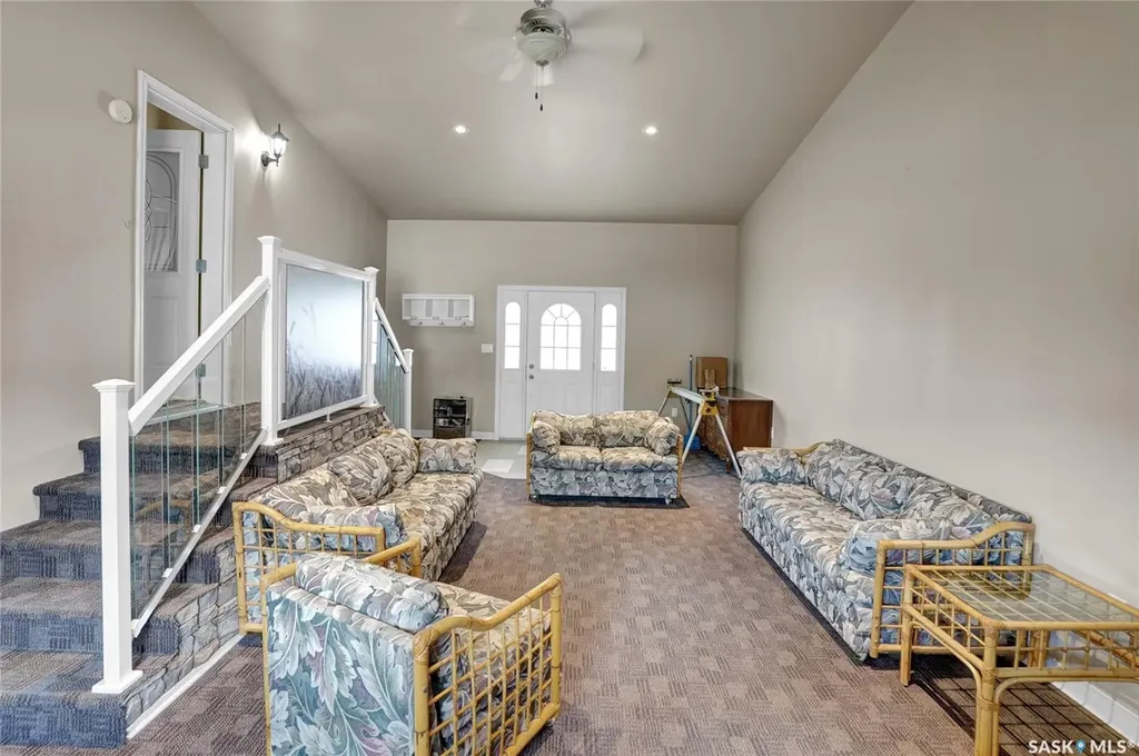 110 3rd Avenue W Gravelbourg SK S0H 1X0