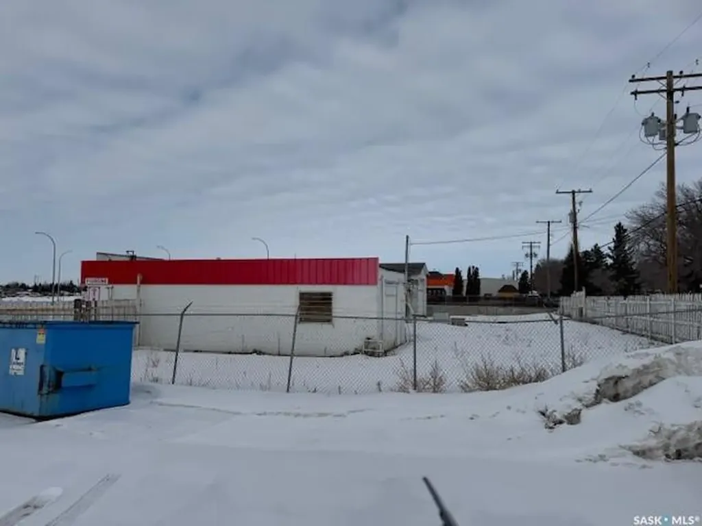 2112 100th Street North Battleford SK S9A 3X5