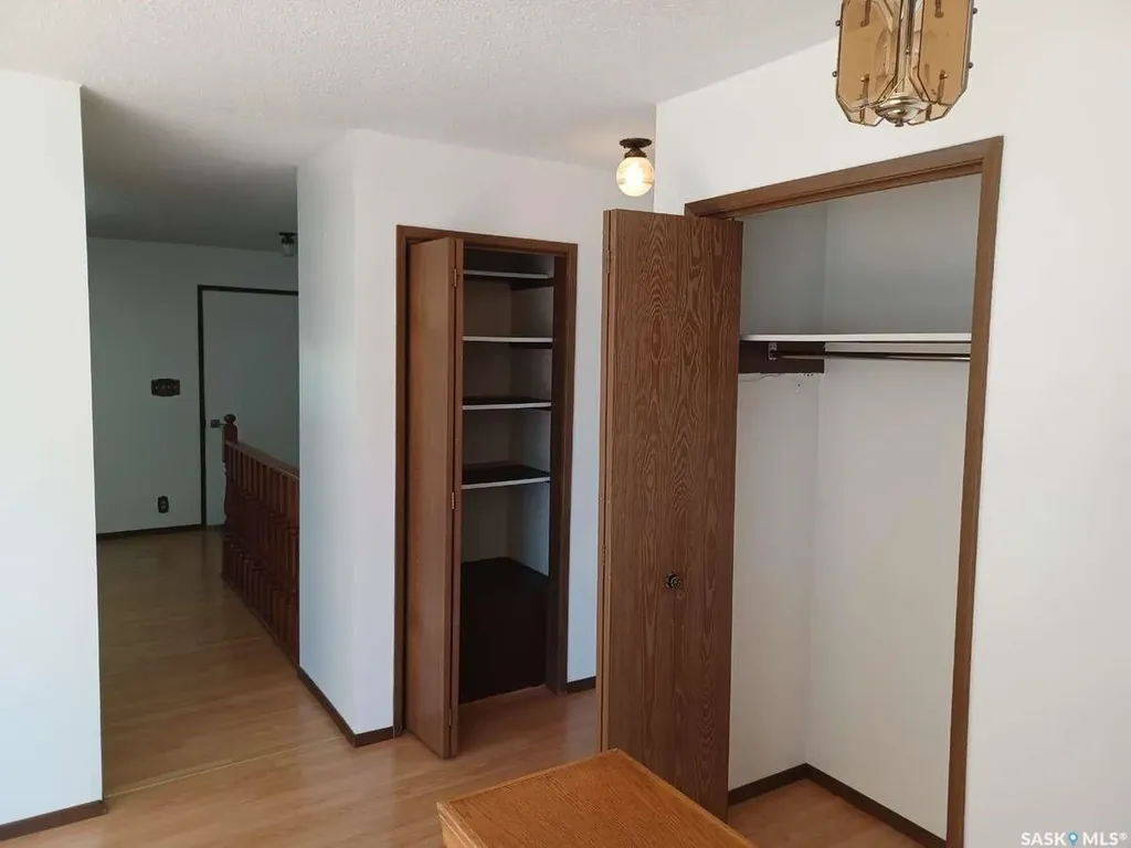 113 5th Avenue Gravelbourg SK S0H 1X0