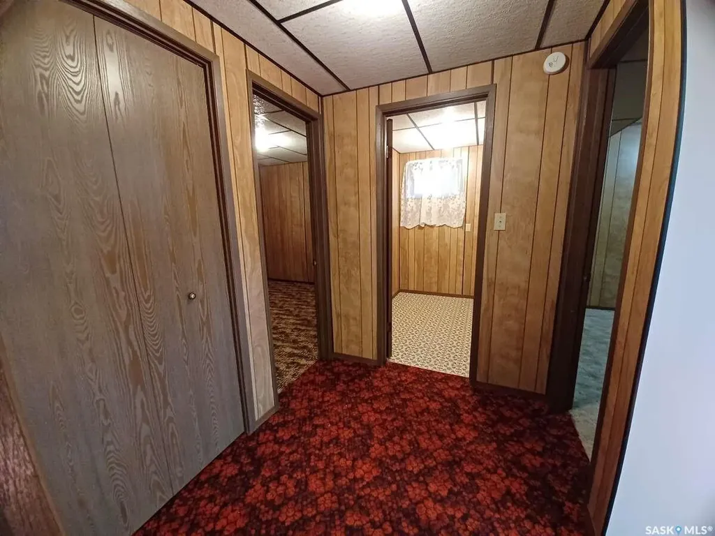 113 5th Avenue Gravelbourg SK S0H 1X0