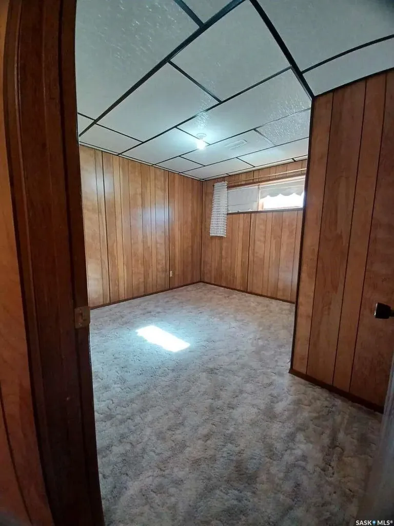 113 5th Avenue Gravelbourg SK S0H 1X0