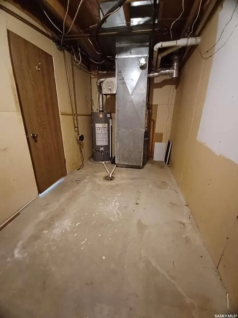 113 5th Avenue Gravelbourg SK S0H 1X0