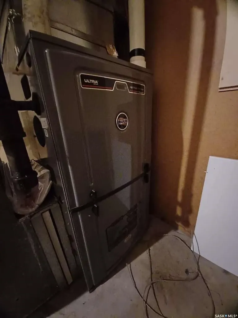 113 5th Avenue Gravelbourg SK S0H 1X0