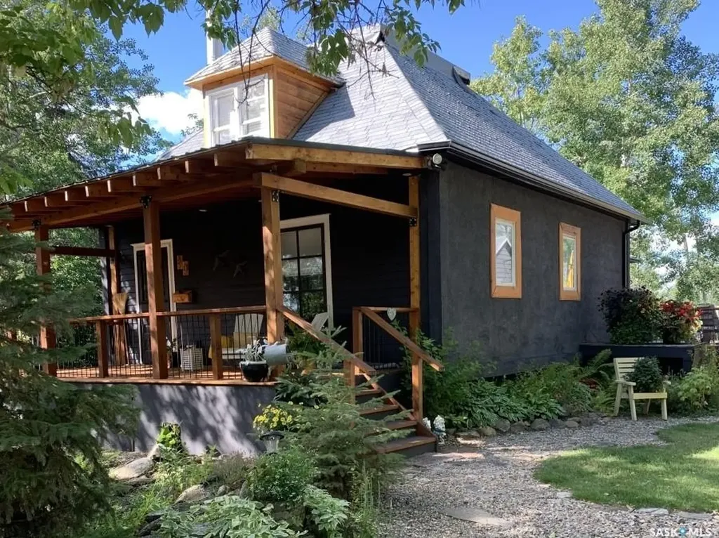 80 Lakeshore Drive Sasman Rm No. 336 SK S0A 4J0