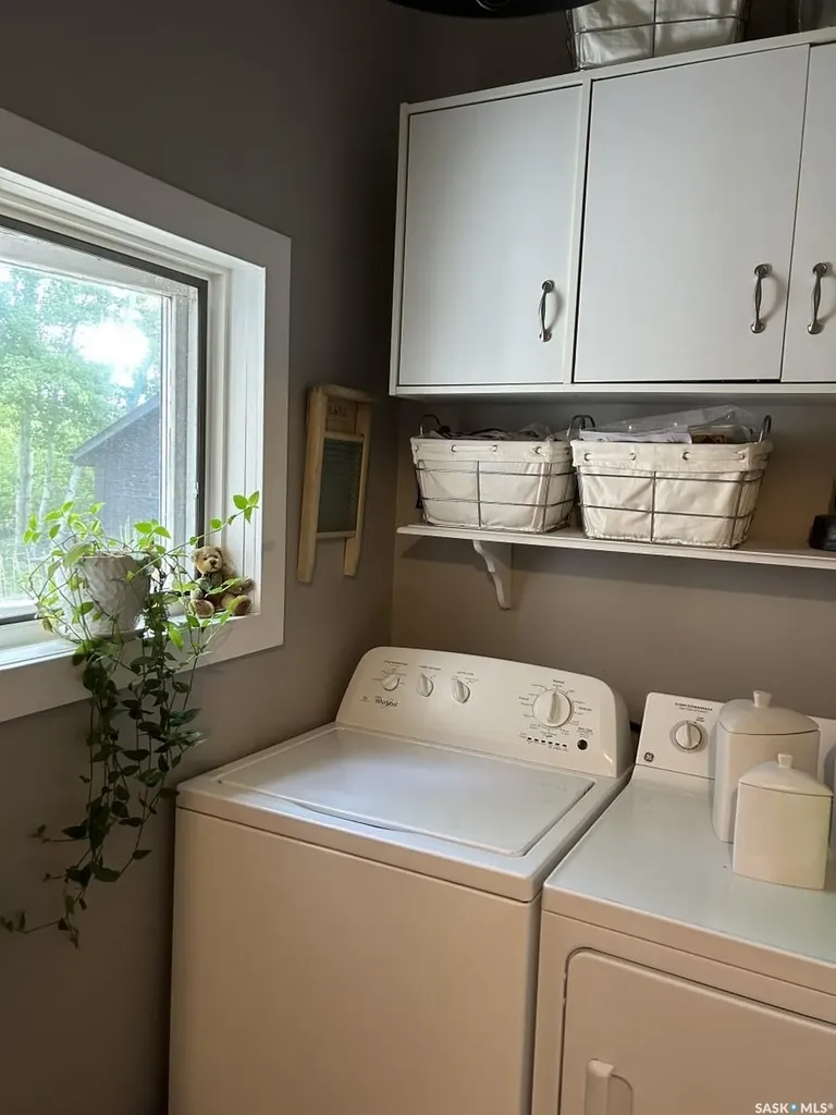 80 Lakeshore Drive Sasman Rm No. 336 SK S0A 4J0