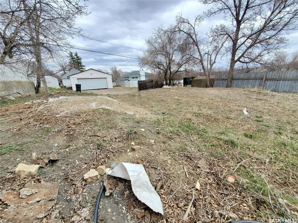 311 10th Avenue NW Swift Current SK S9H 1B7