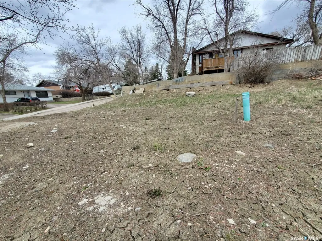 311 10th Avenue NW Swift Current SK S9H 1B7