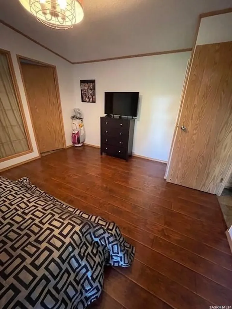 324 7th Street Alameda SK S0C 0A0