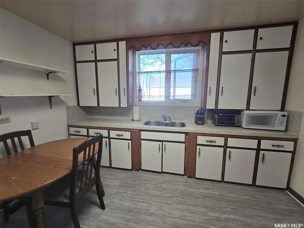 801 Qu'appelle Street Grenfell SK S0G 2B0