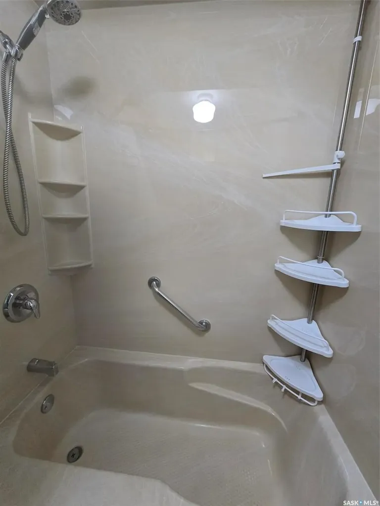 801 Qu'appelle Street Grenfell SK S0G 2B0