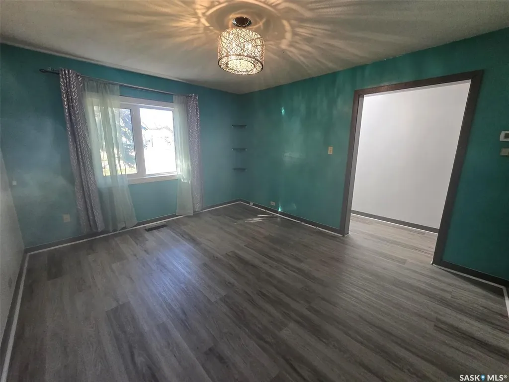 801 Qu'appelle Street Grenfell SK S0G 2B0