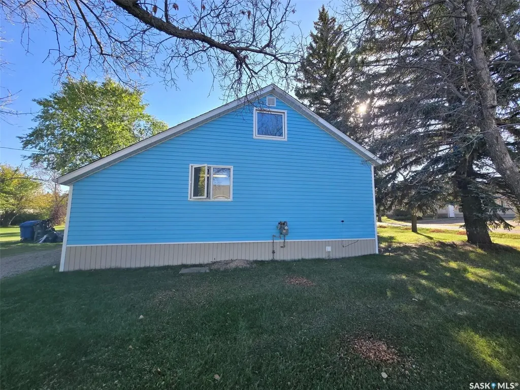 801 Qu'appelle Street Grenfell SK S0G 2B0