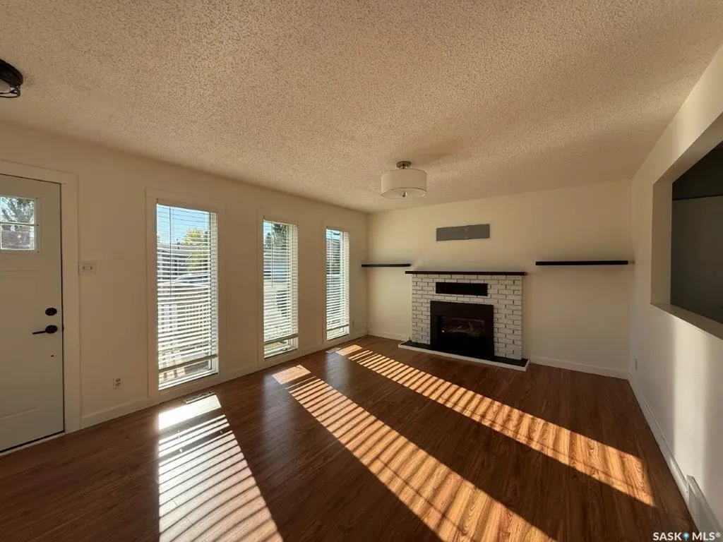 24 Frere Street Kindersley SK S0L 1S1