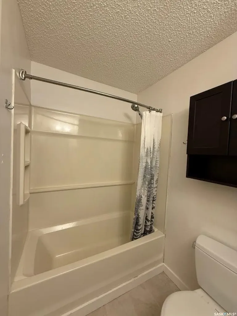 24 Frere Street Kindersley SK S0L 1S1