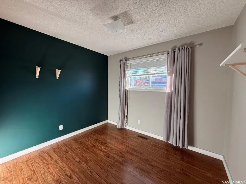 24 Frere Street Kindersley SK S0L 1S1