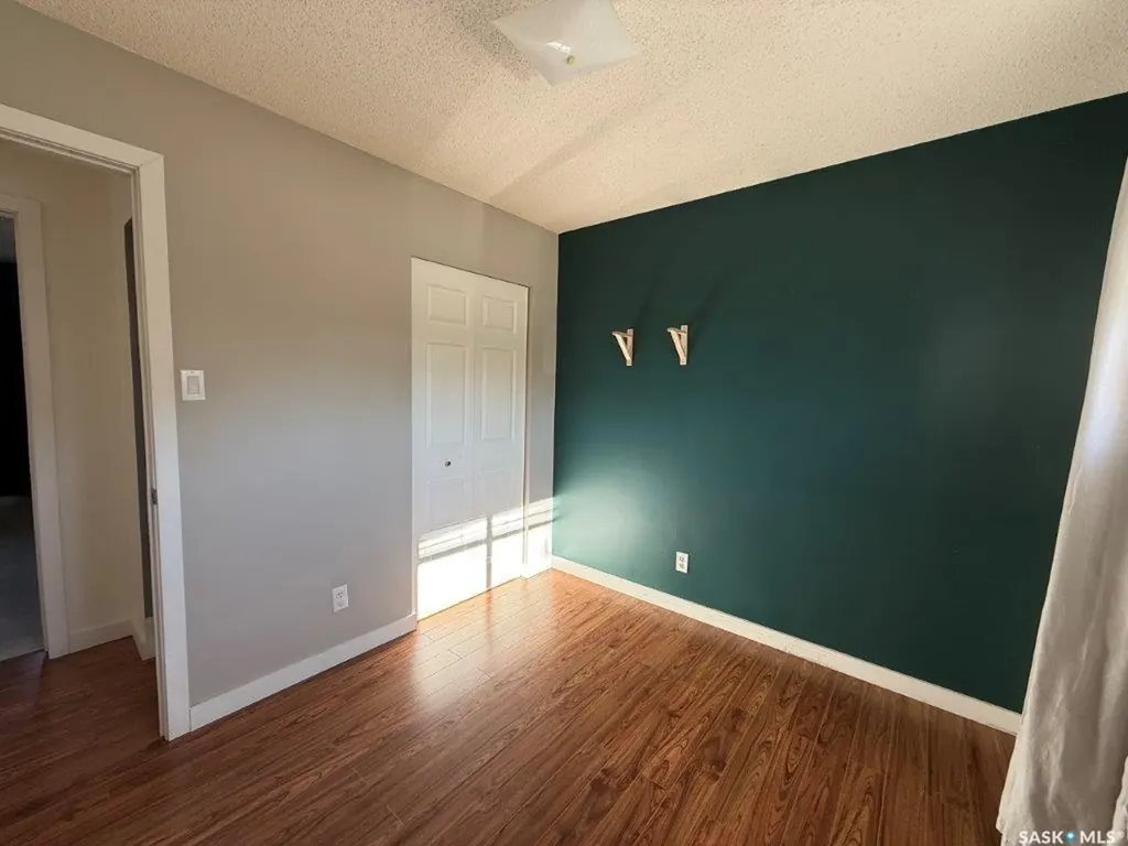 24 Frere Street Kindersley SK S0L 1S1