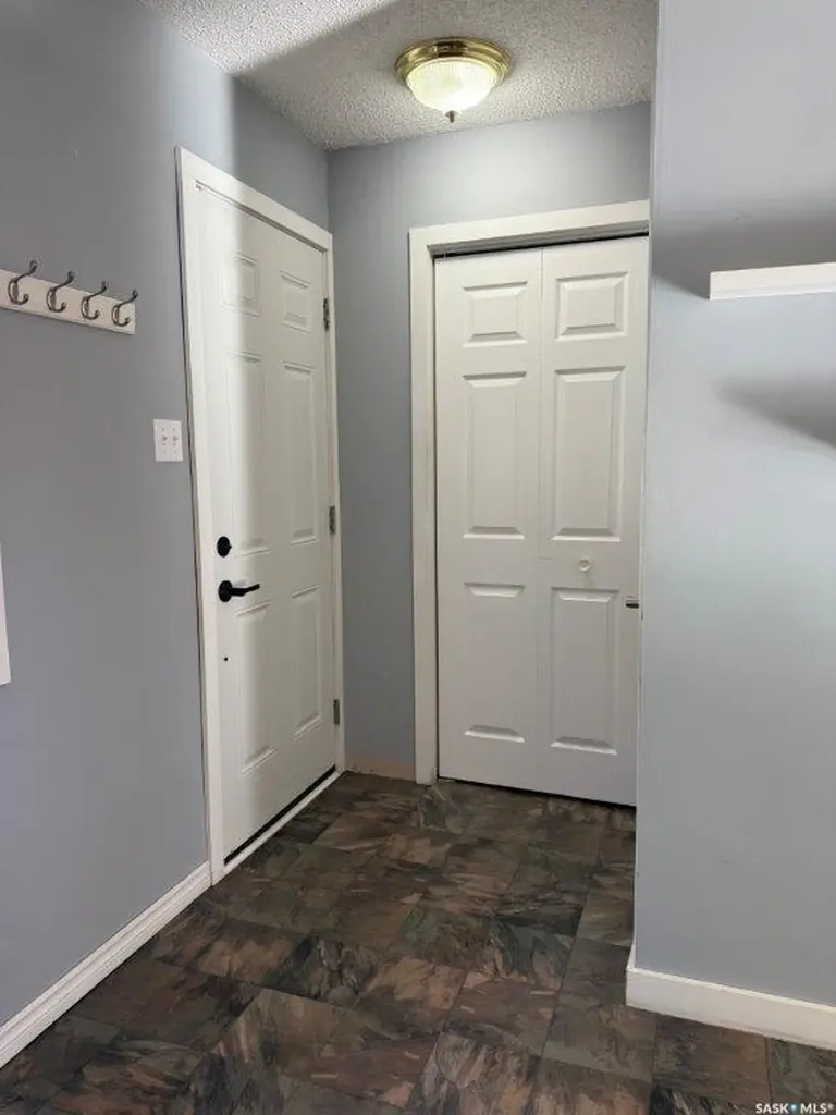 24 Frere Street Kindersley SK S0L 1S1