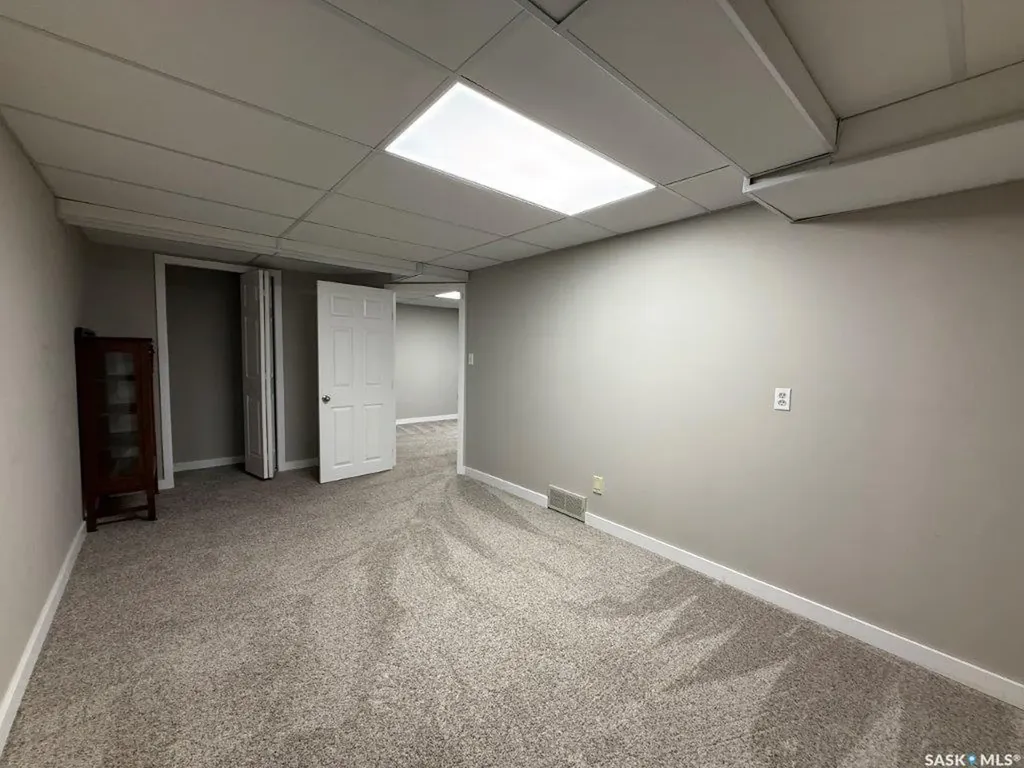 24 Frere Street Kindersley SK S0L 1S1