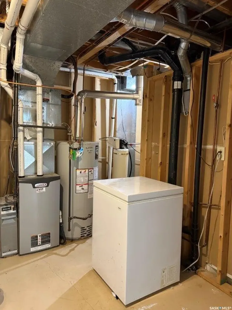 24 Frere Street Kindersley SK S0L 1S1