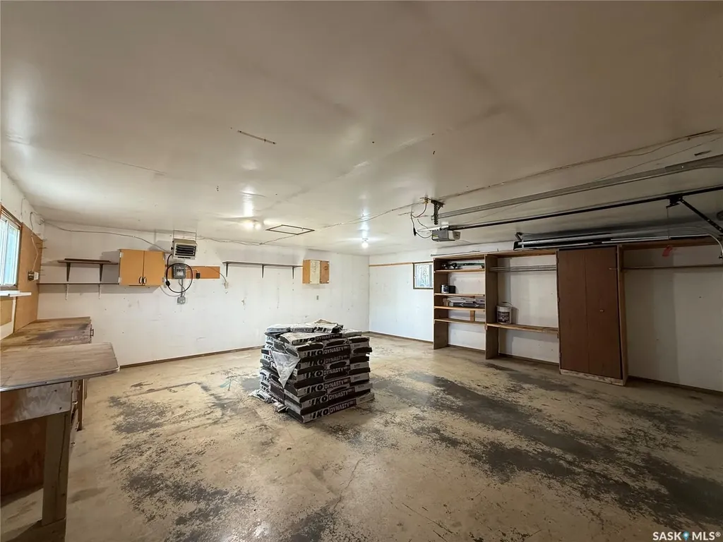 24 Frere Street Kindersley SK S0L 1S1