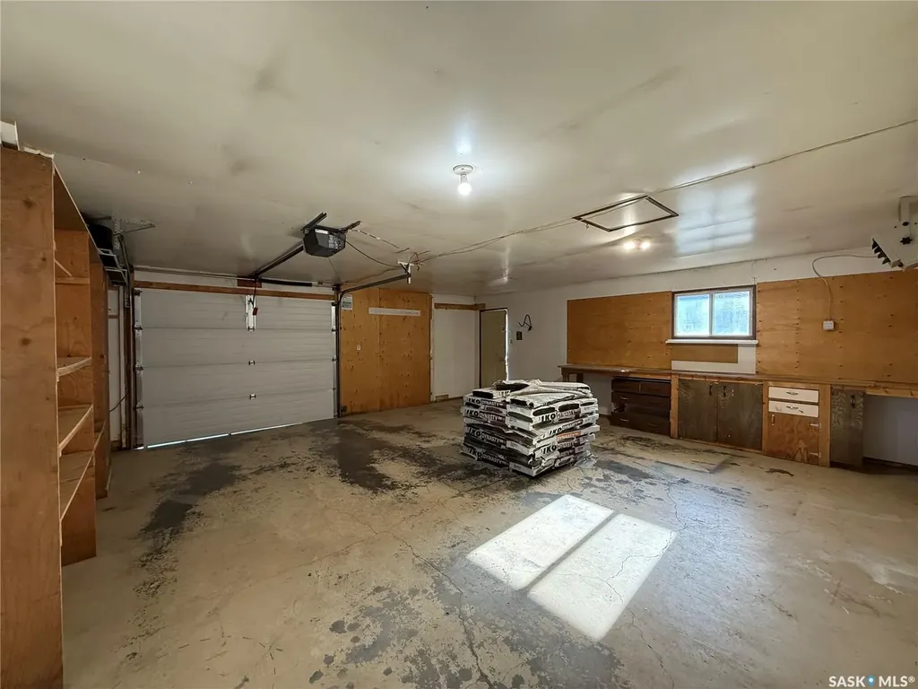 24 Frere Street Kindersley SK S0L 1S1