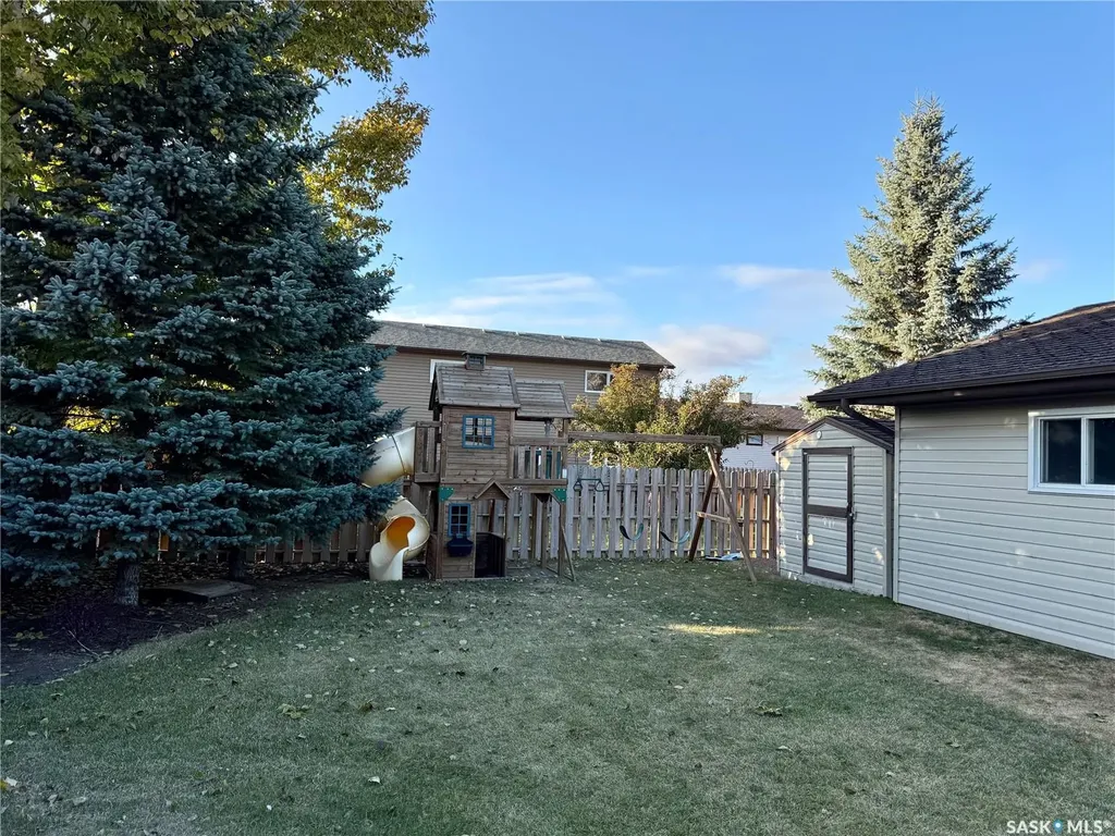 24 Frere Street Kindersley SK S0L 1S1