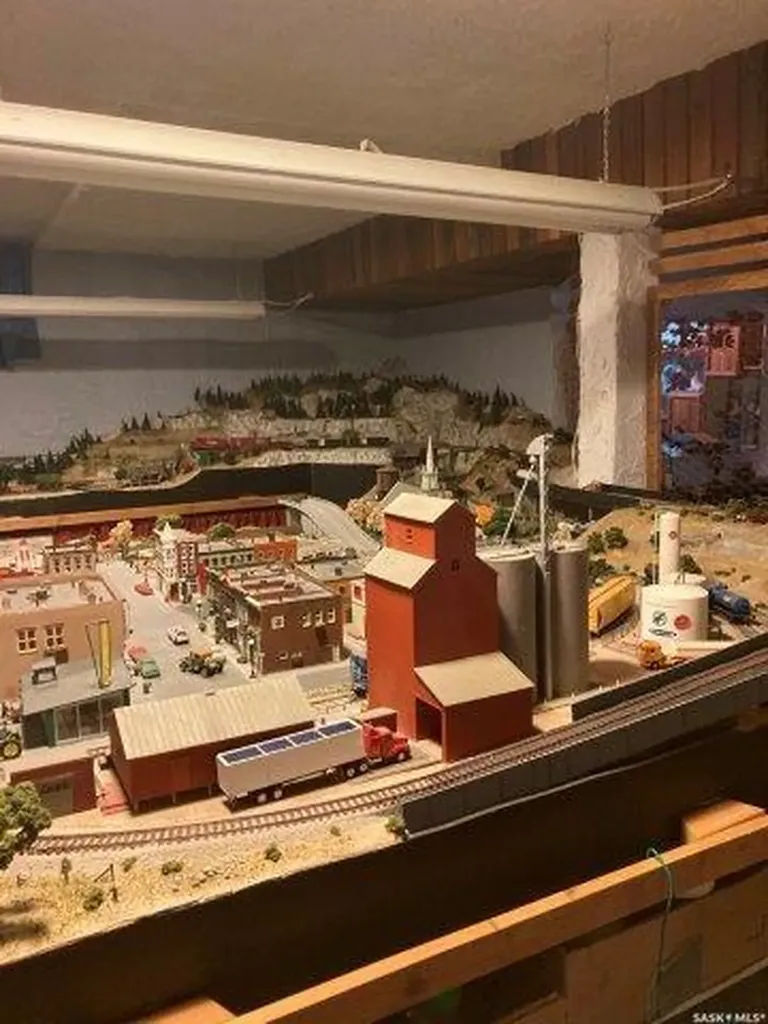 113 4th Avenue SW Ituna SK S0A 1N0