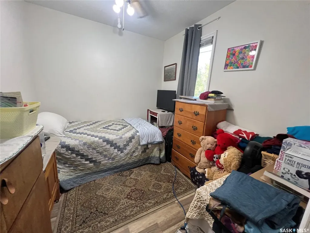 405 Sussex Avenue Esterhazy SK S0A 0X0