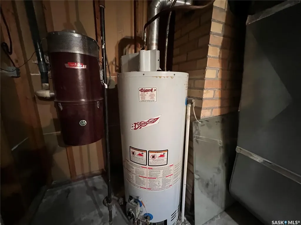 1118 Broadview Road Esterhazy SK S0A 0X0