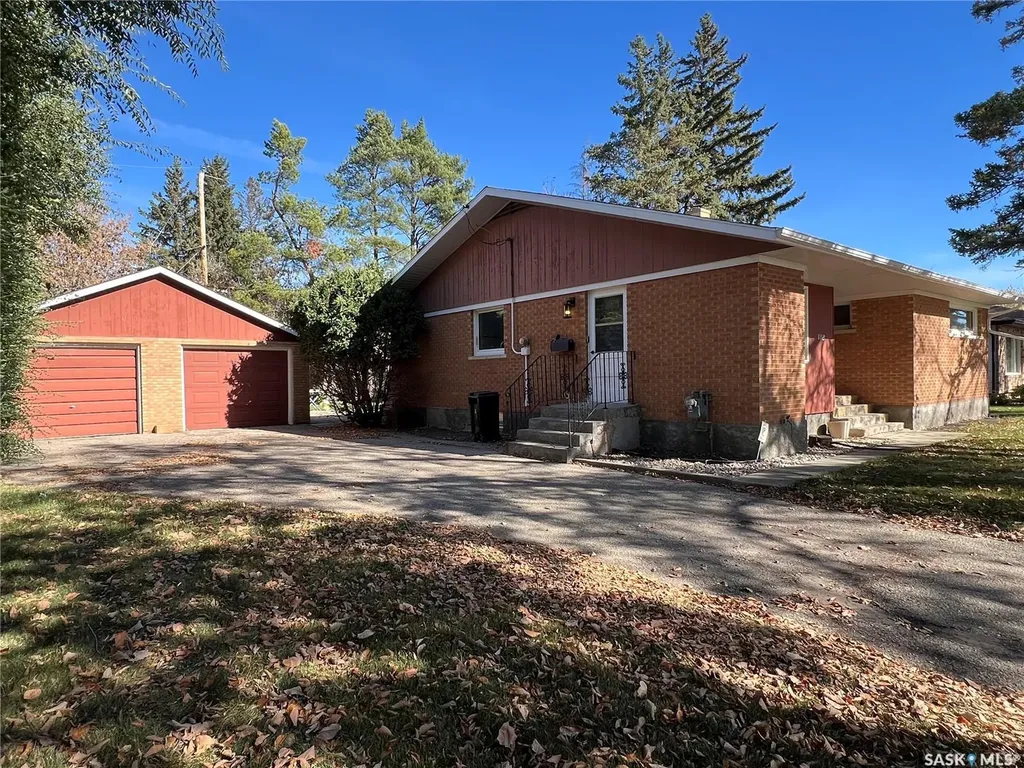 1118 Broadview Road Esterhazy SK S0A 0X0