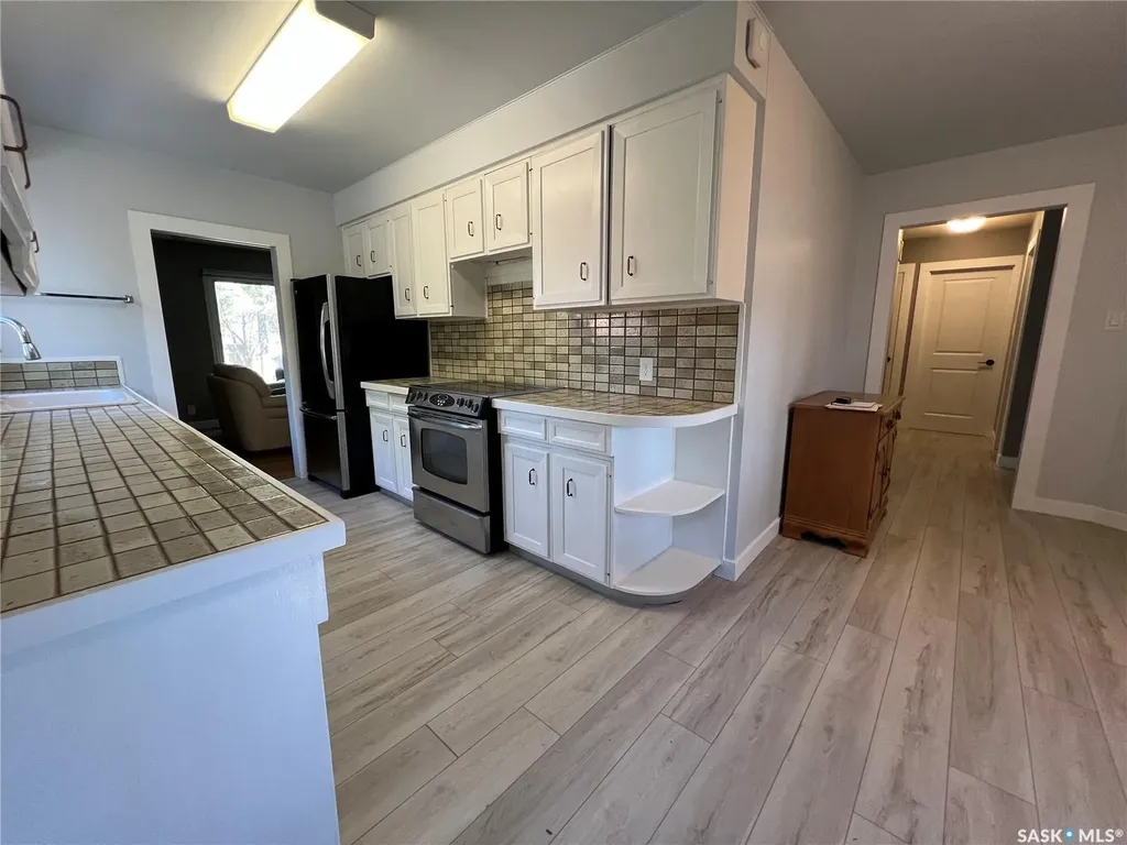 1118 Broadview Road Esterhazy SK S0A 0X0