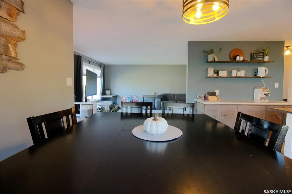 210 Park Place Kipling SK S0G 2S0